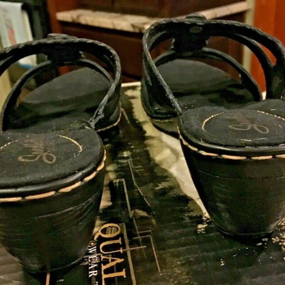 Cabela's Women's Wood Grain Wedge Slide Black 9 M NEW IN BOX - Picture 7 of 8